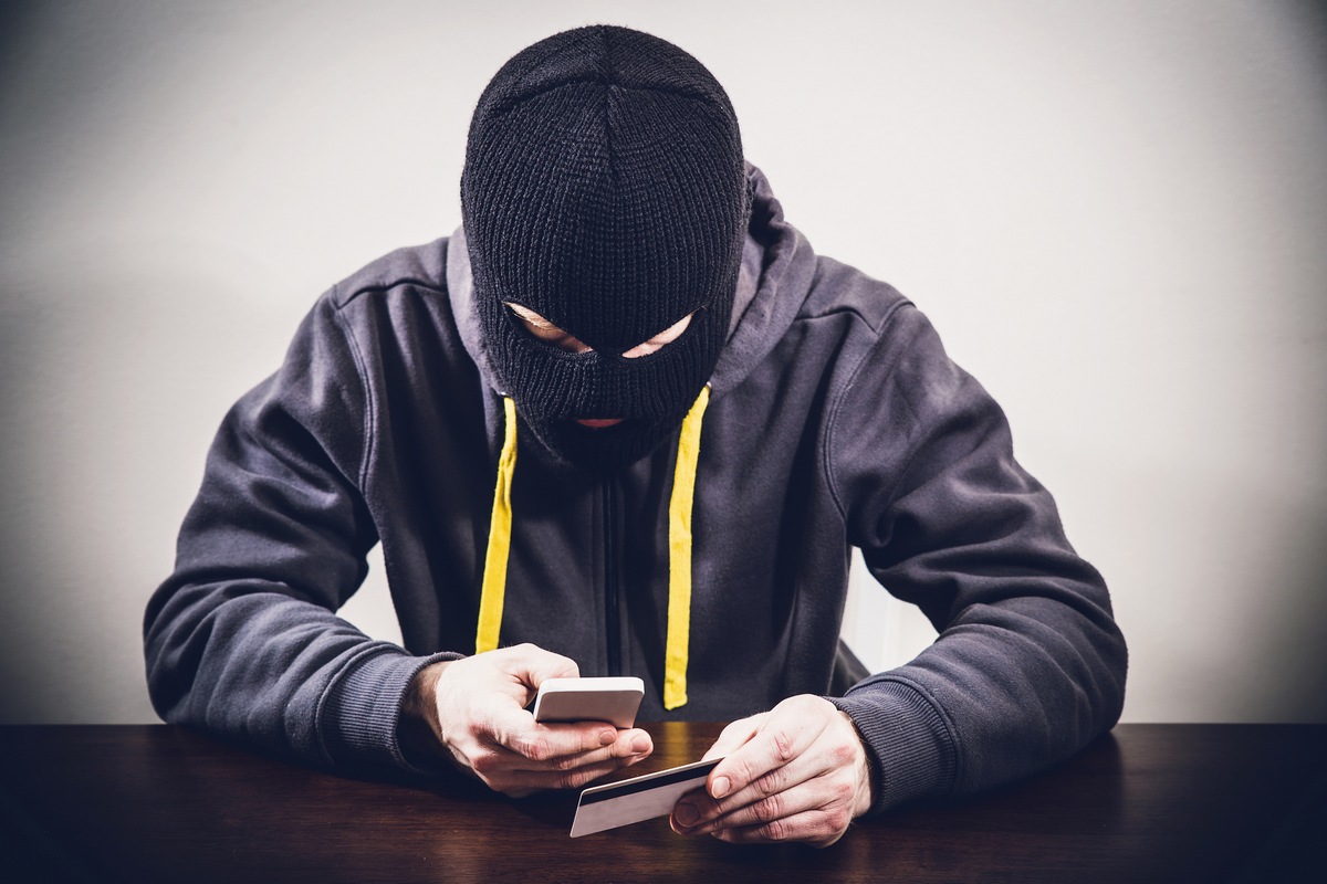 ¿Qué hacer si te roban el móvil? Móvil robado