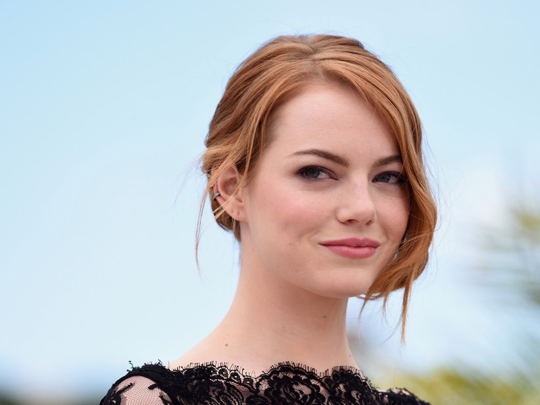 Emma Stone y su guiño a Cruella en el estreno de la película