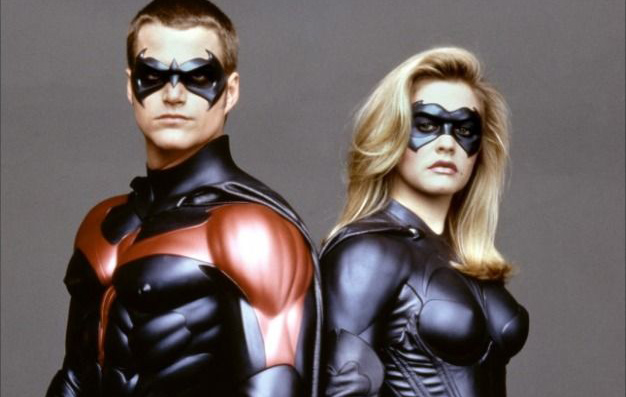 Alicia Silverstone como Batgirl Alicia Silverstone como Batgirl