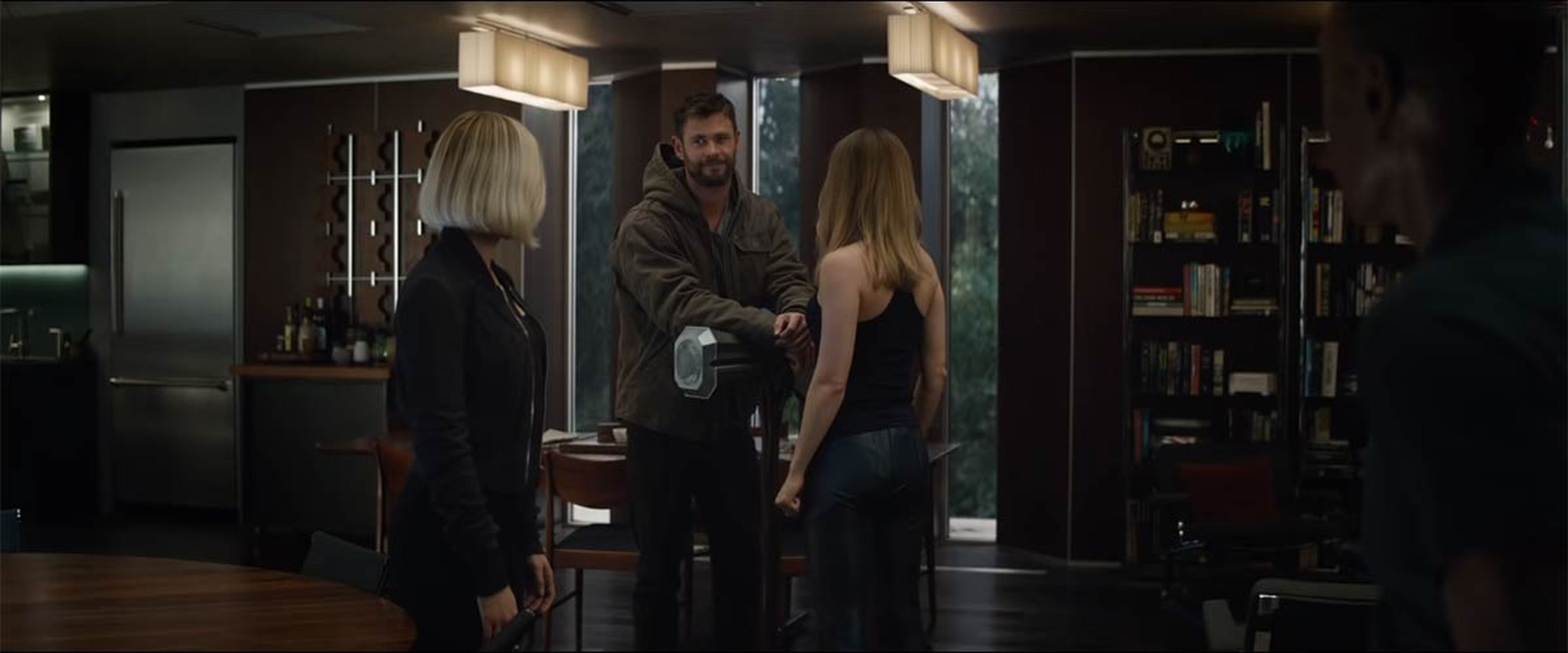 Carol Danvers con Thor y Viuda Negra