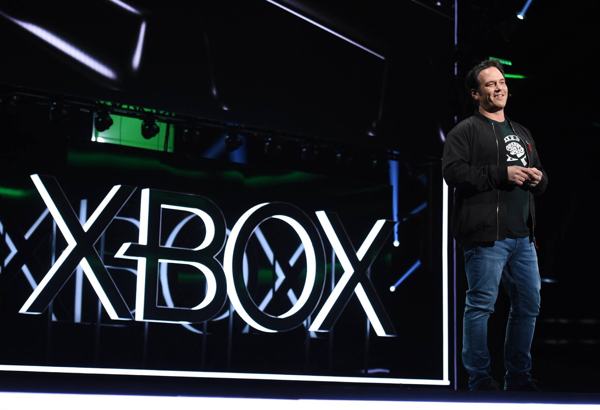 Xbox Studio on X: Phil Spencer: Tenemos xCloud, PC y Game Pass y nuestra  base de consolas, no tengo que enviar juegos a ninguna otra plataforma que  no sean las plataformas que