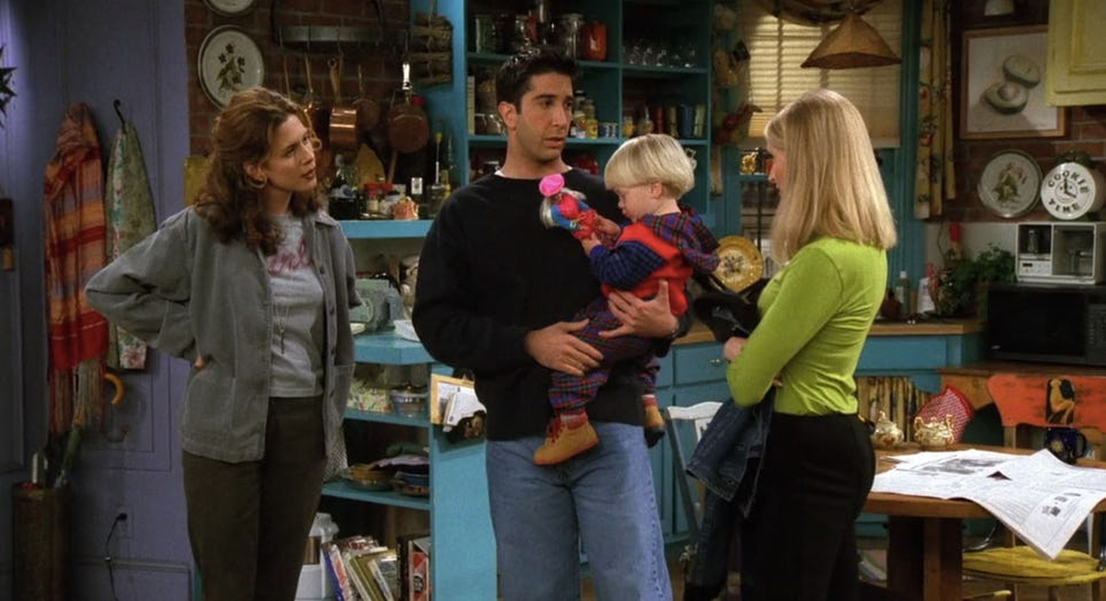Friends - Ross no deja que Ben juegue con muñecas