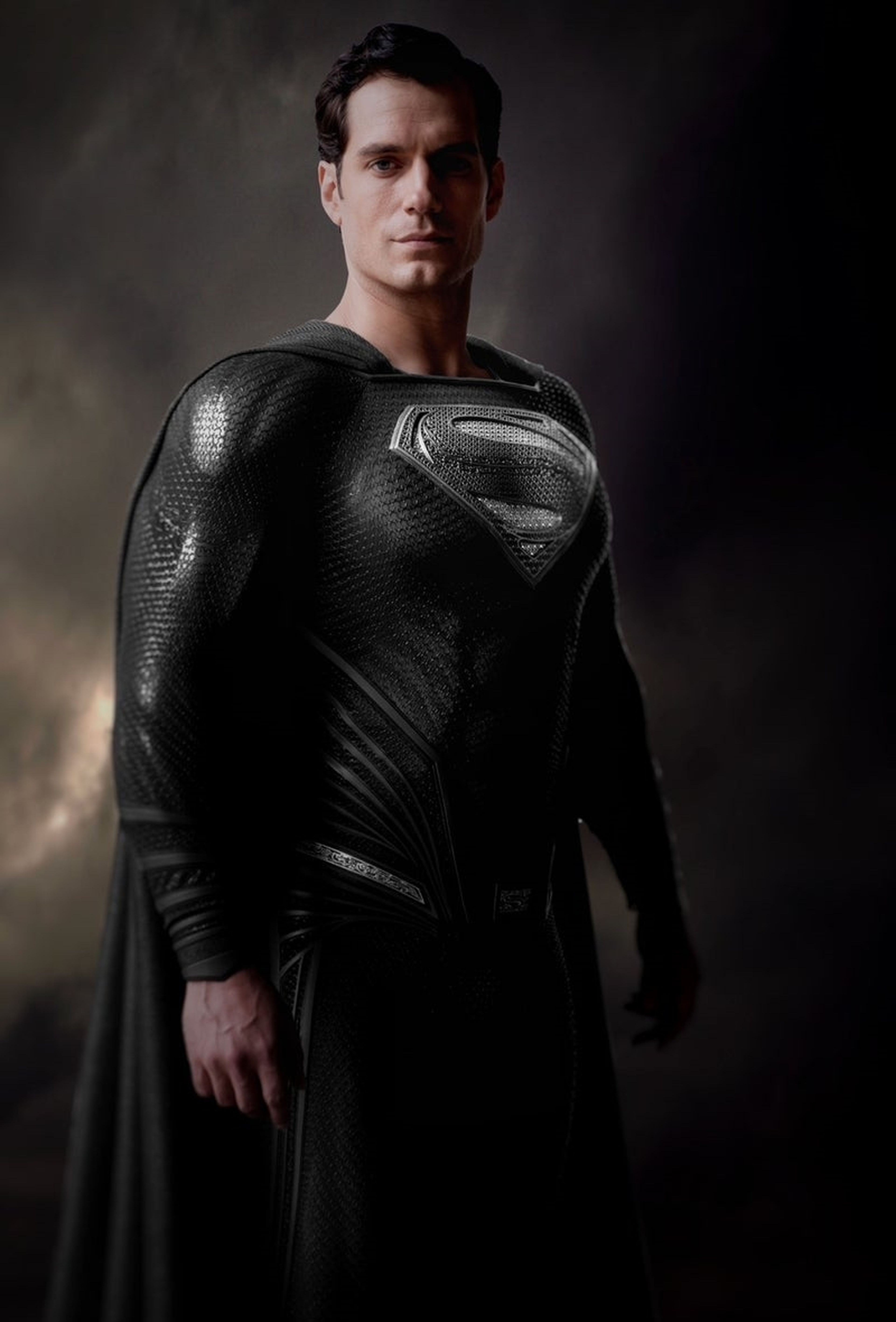 Snyder Cut Liga de la Justicia - Superman con traje negro