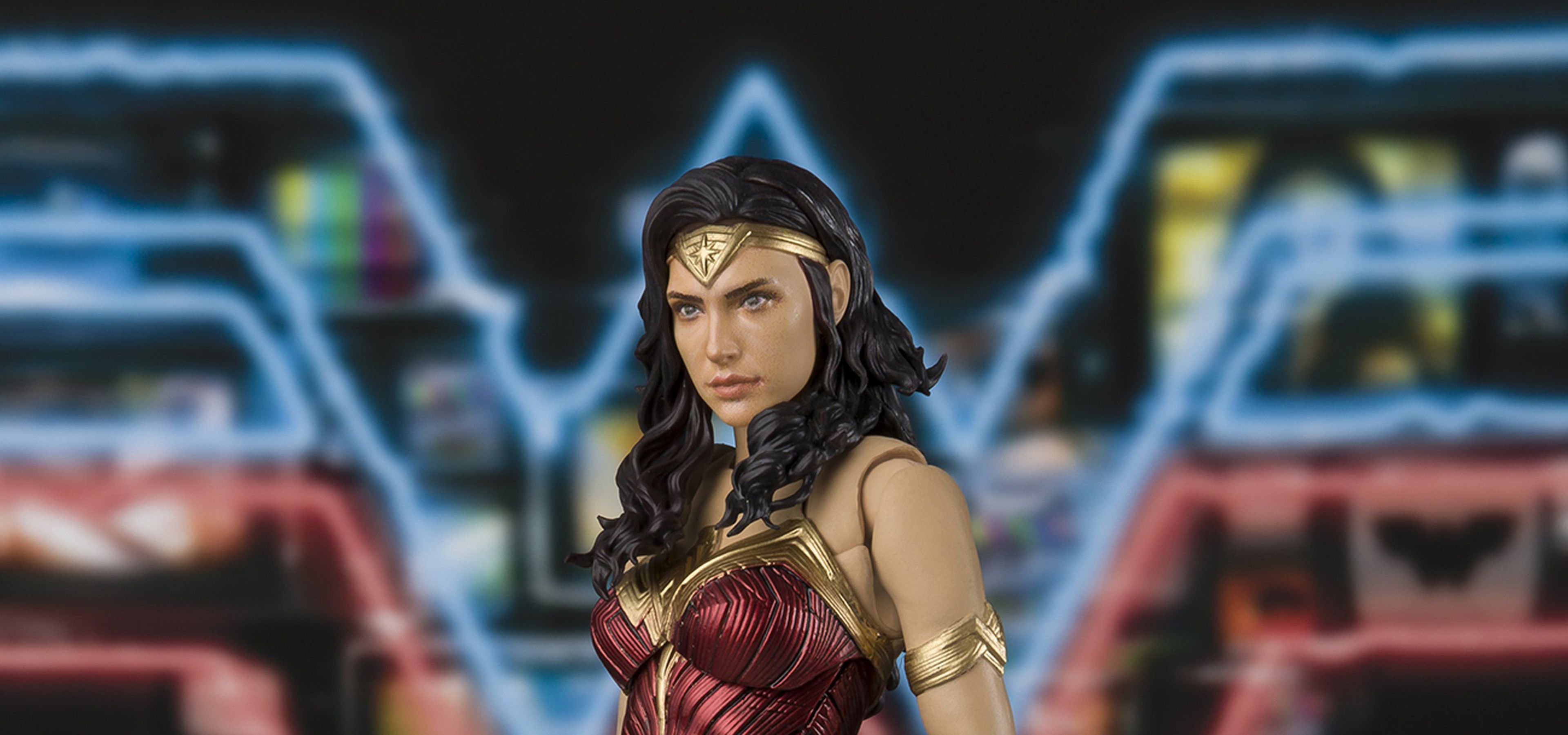 Figura Wonder Woman 1984 Bandai