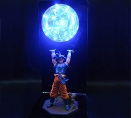 Lámpara Goku con fuerza universal