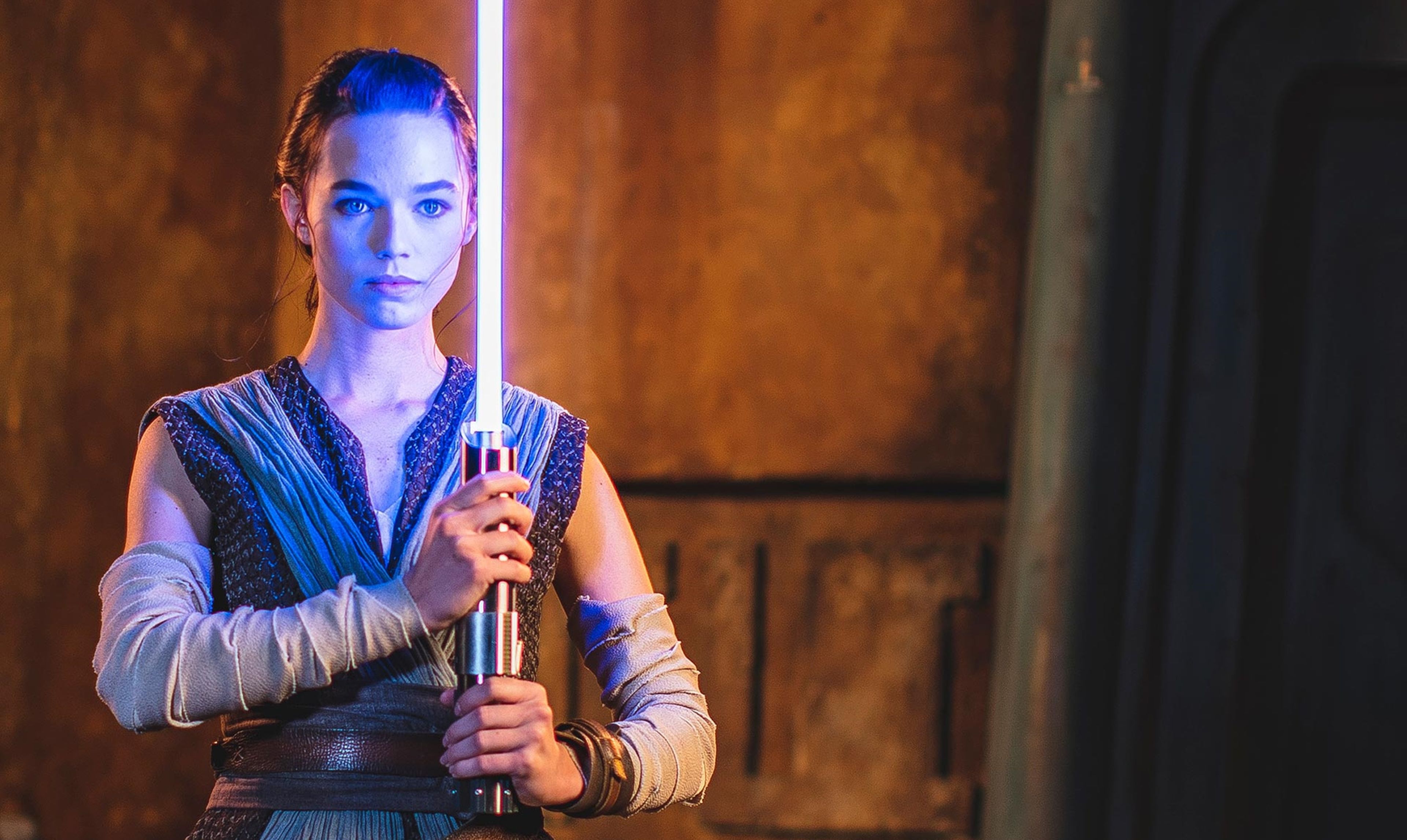 Disney presenta el primer sable de luz REAL de Star Wars