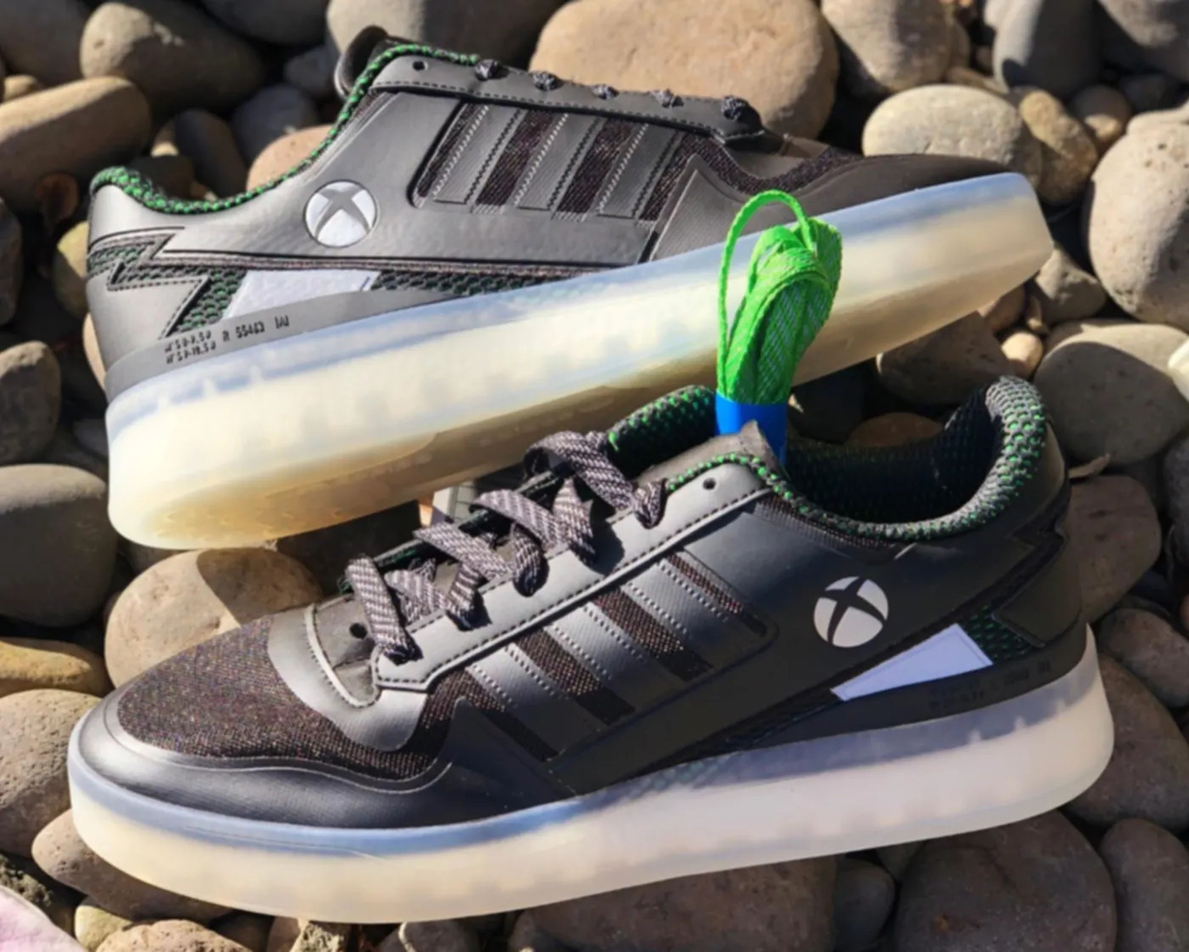 Xbox y Adidas