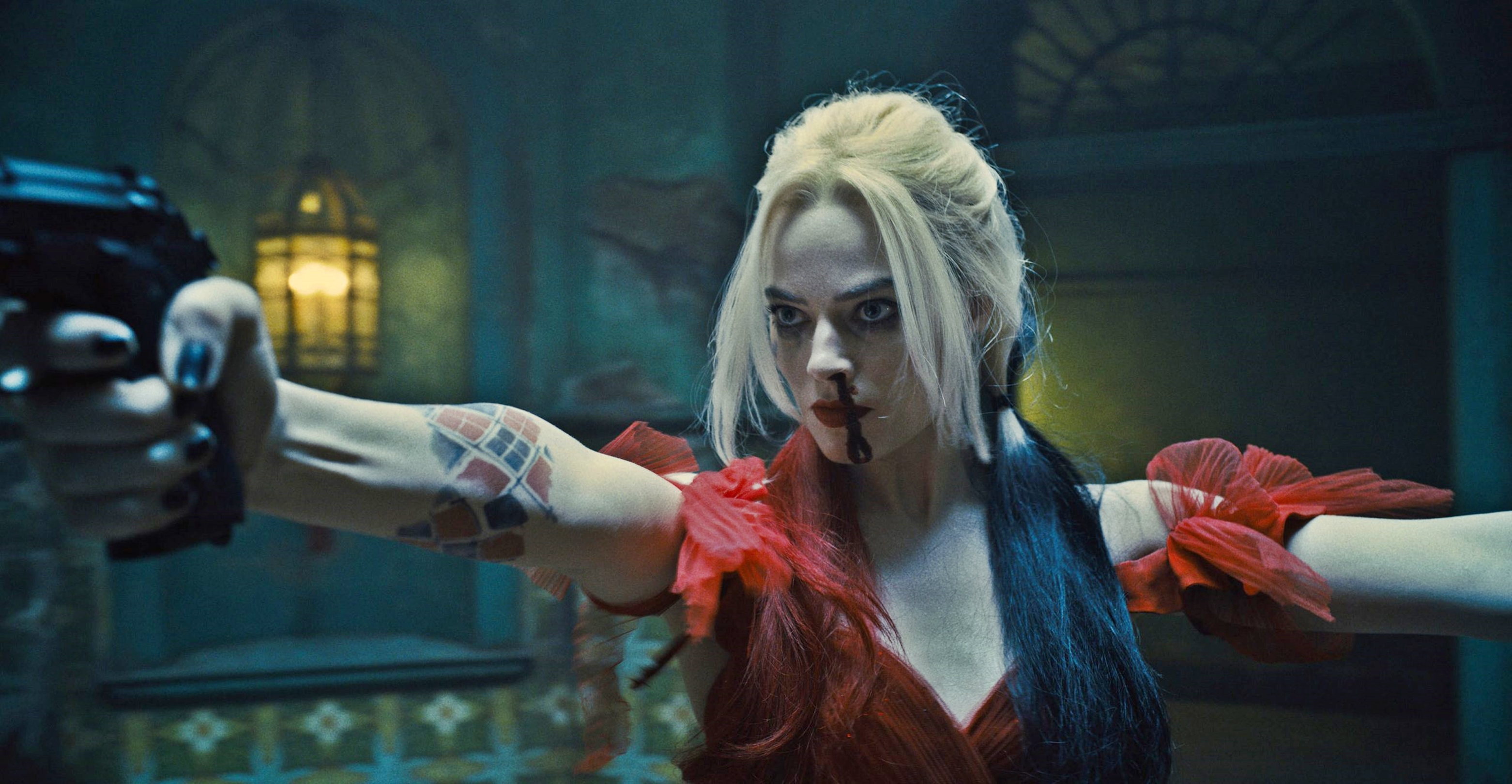Sự trở lại đầy ngoại mục của Harley Quinn (Margot Robbie)