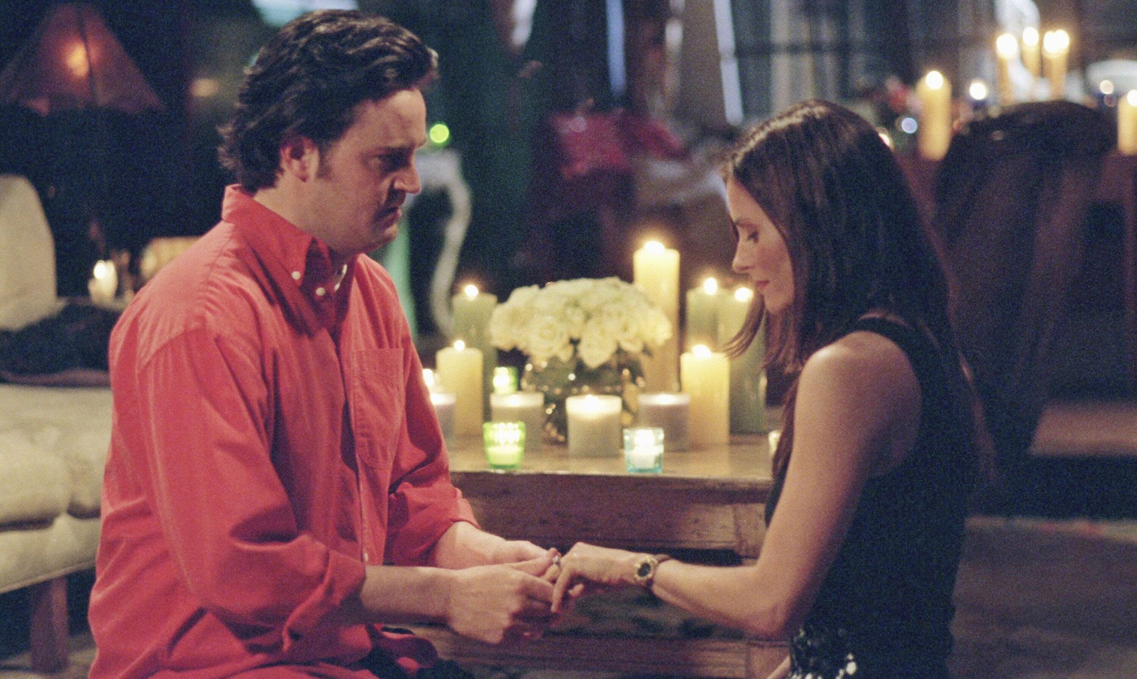 Friends - La proposición de matrimonio de Monica y Chandler