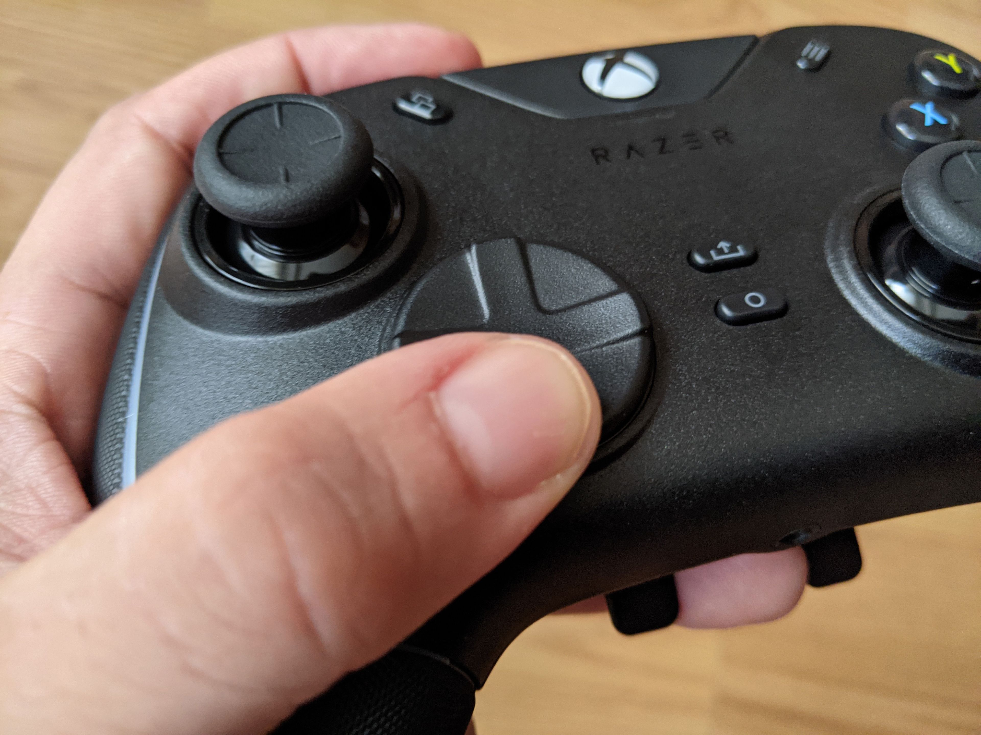 Razer lanza los mandos profesionales Raiju Ultimate y Tournament Edition  para PS4 y PC