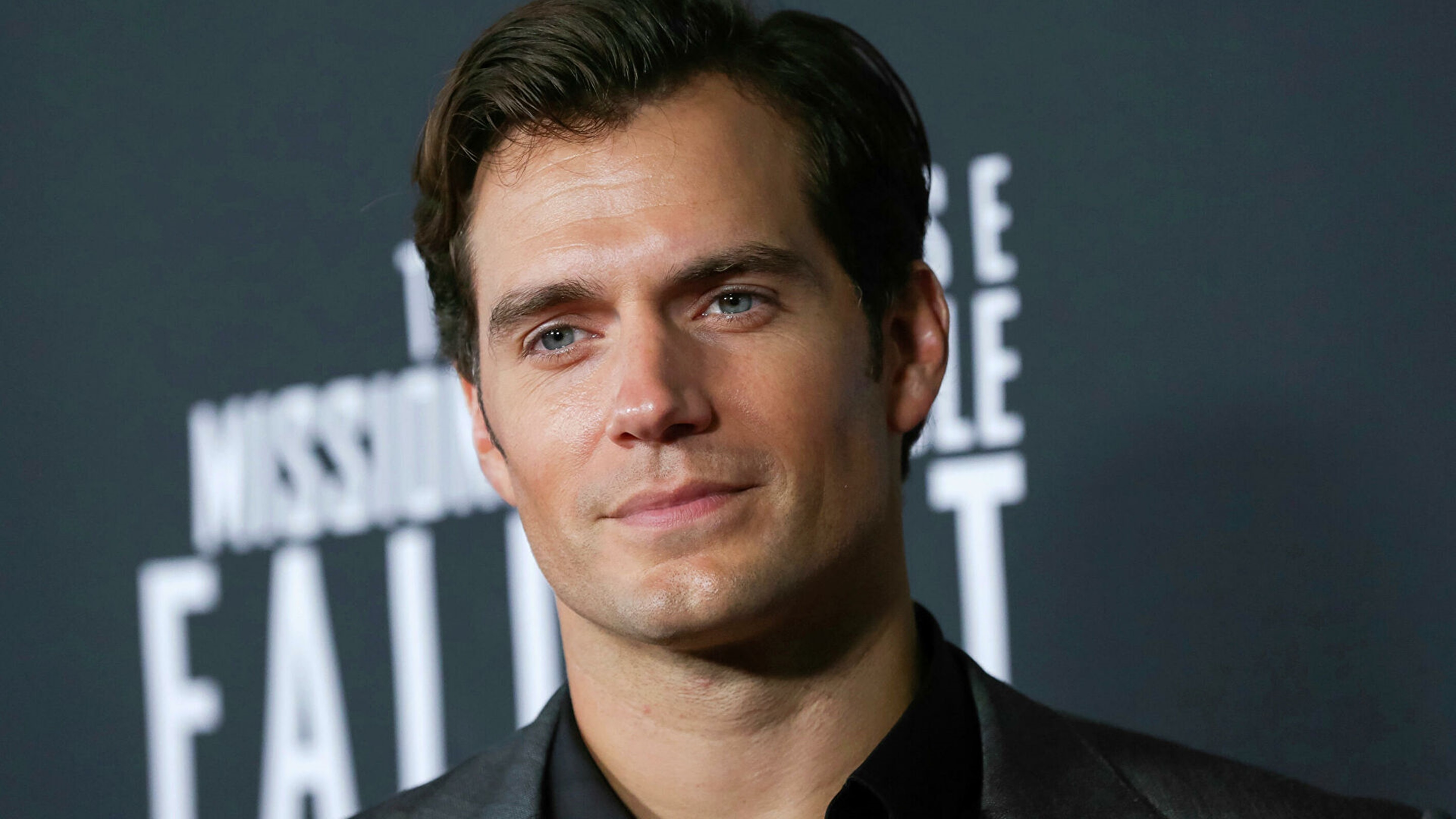 Henry Cavill es fan de muchas cosas, pero no de las escenas de sexo