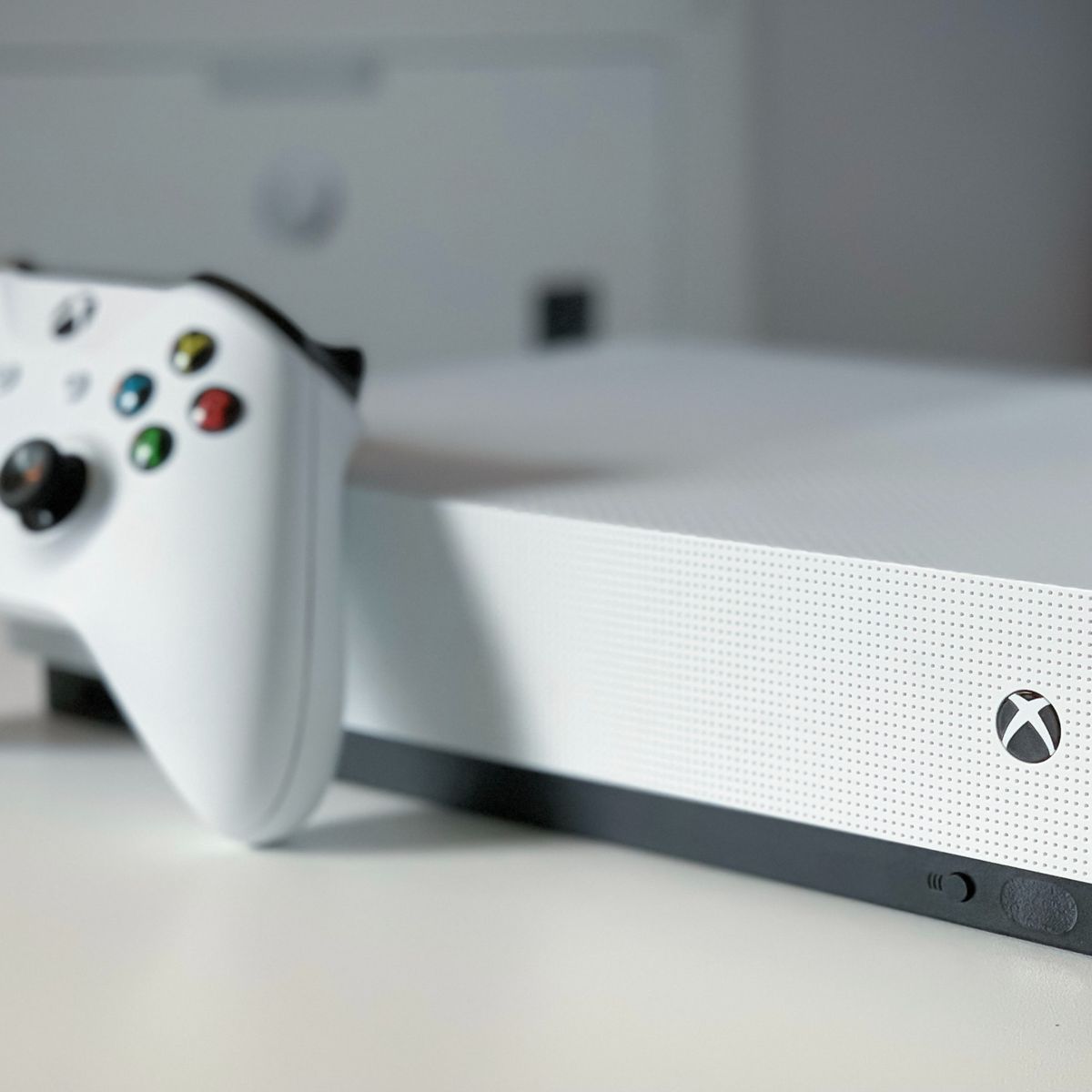 Xbox restringe acesso a emuladores para evitar problemas com a