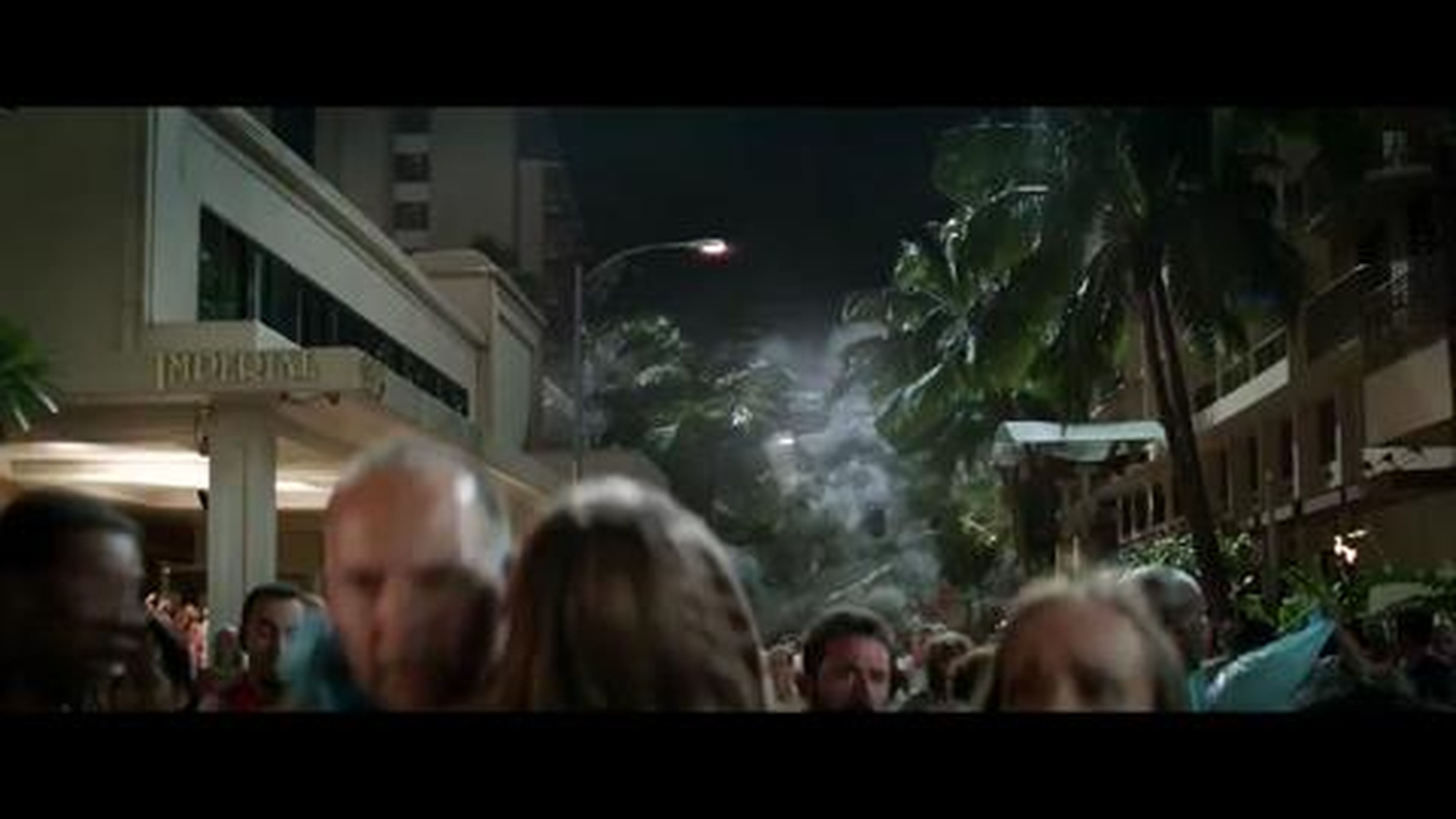 Godzilla Extended Look Trailer HD