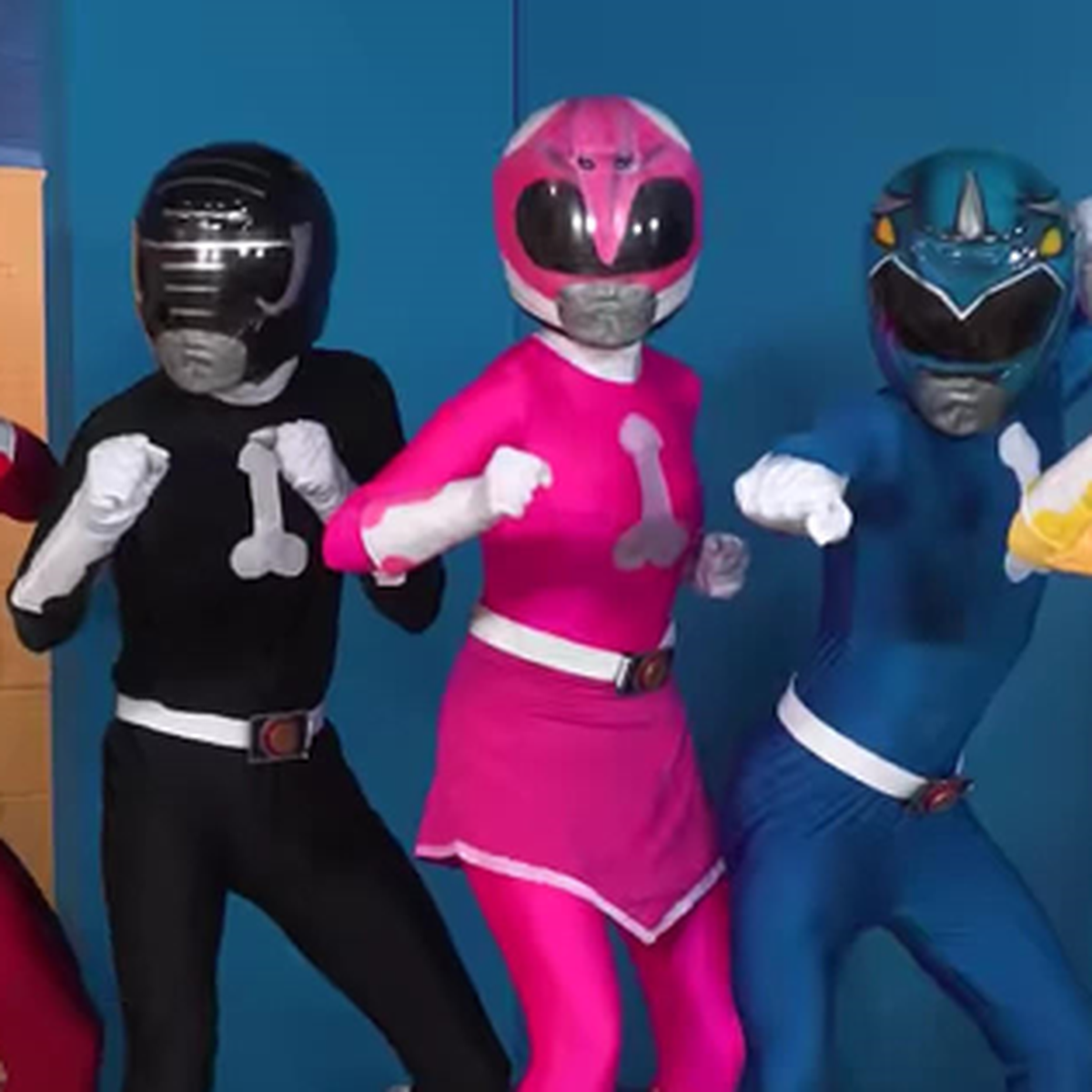 Power Rangers - Tráiler de la parodia porno de Wood Rocket