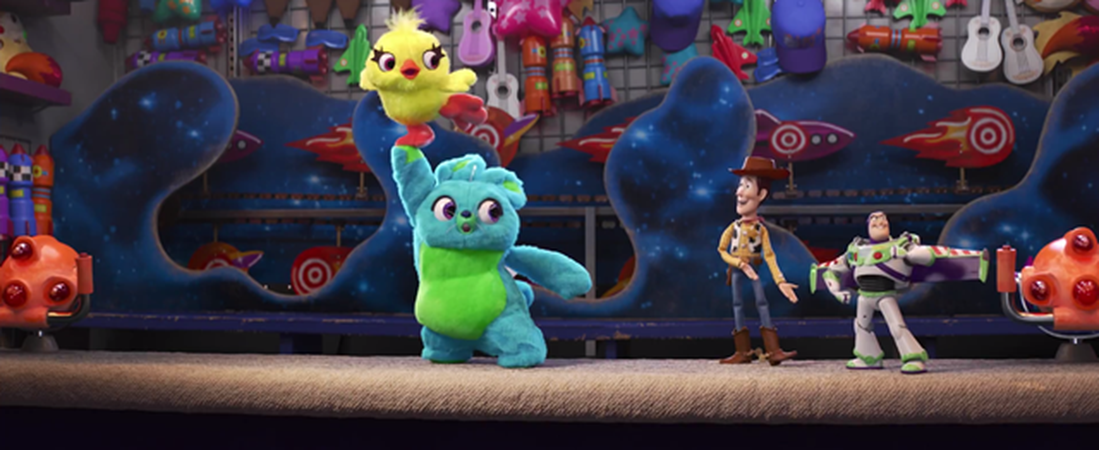 Toy Story 4 - Nuevo teaser tráiler con los personajes Ducky y Bunny