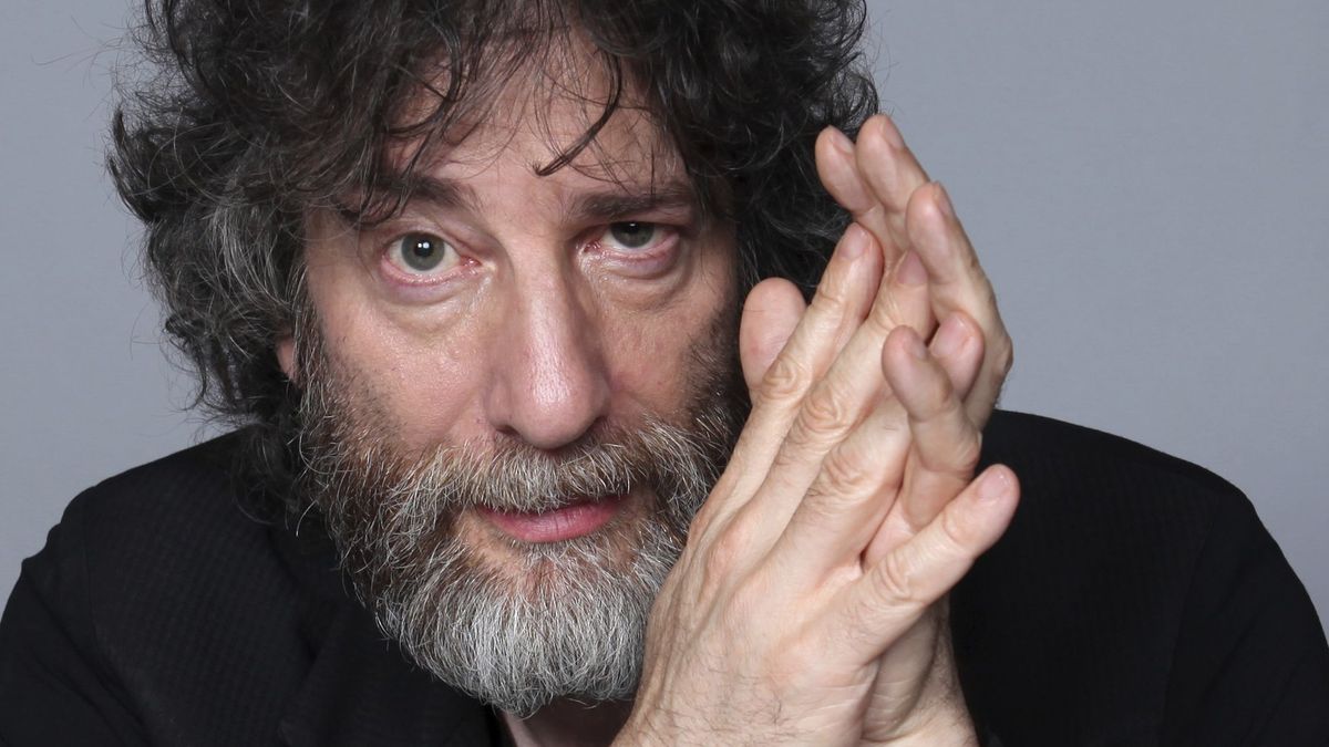 Neil Gaiman rompe su silencio sobre las acusaciones de abuso sexual: "Hay momentos que reconozco a medias y otros que no"