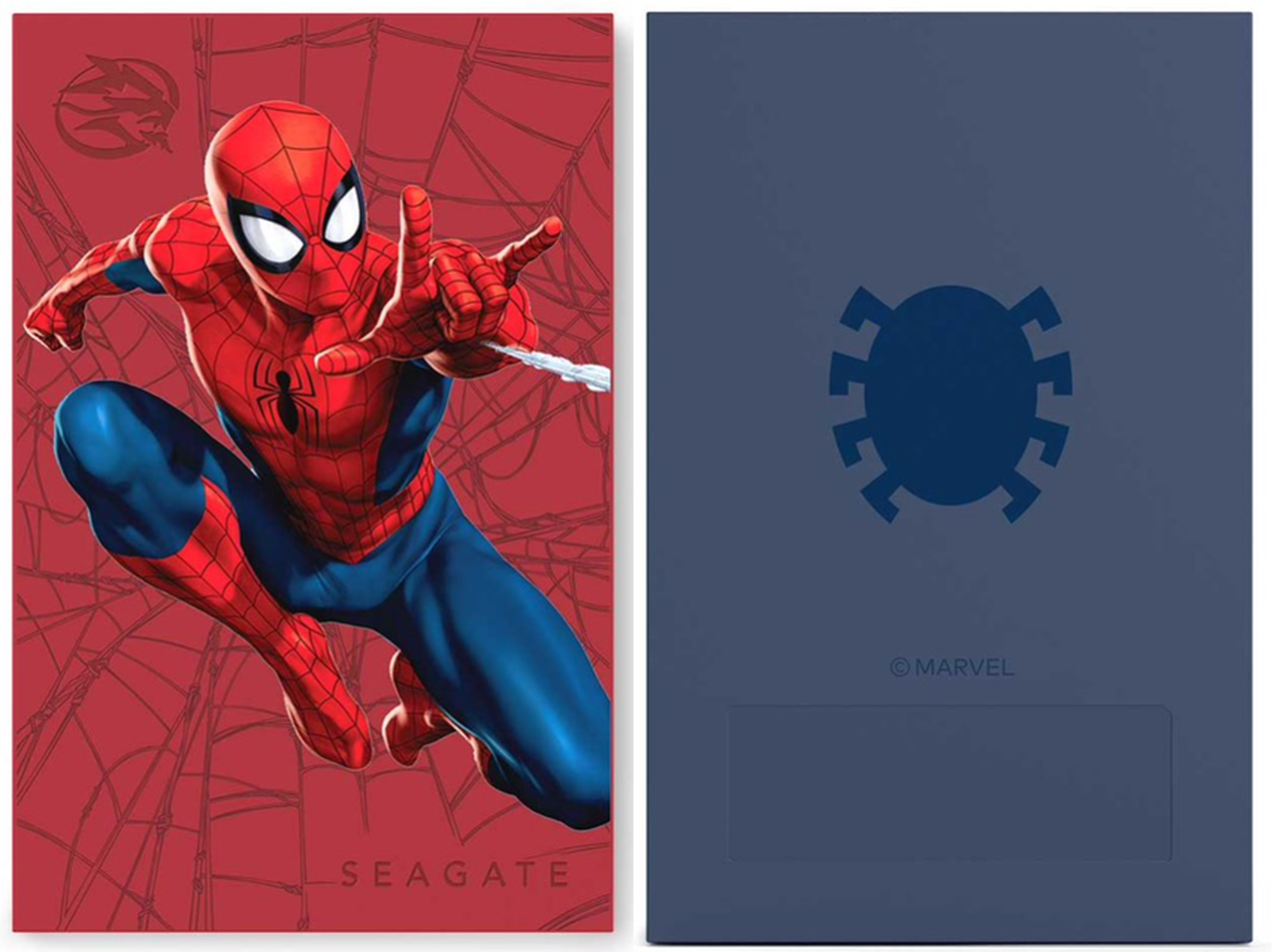 Esta unidad llega el logo clásico de la espalda de Spider-Man en el reverso.