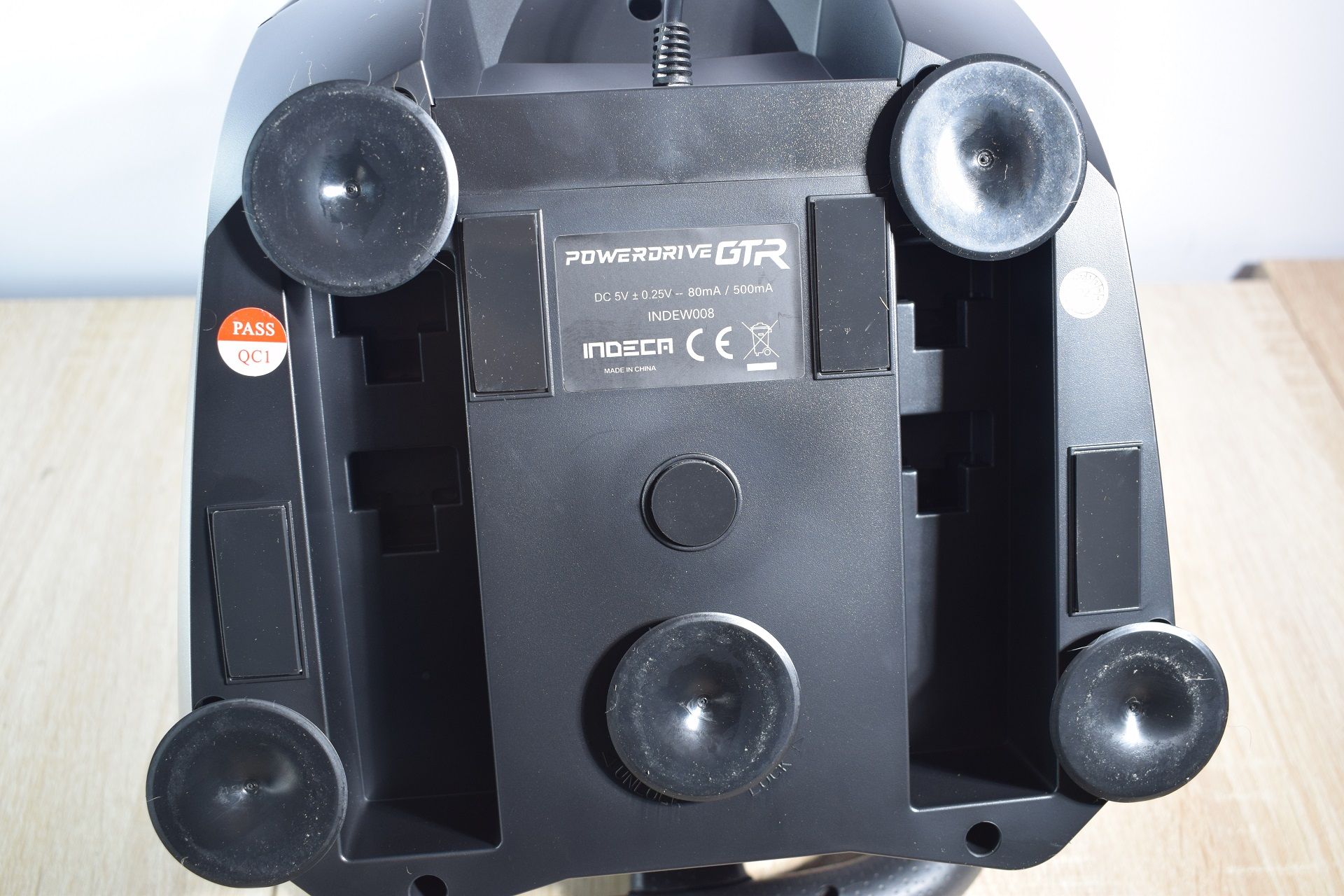 Análisis del Indeca Powerdrive GTR Elite, un volante todo en uno con