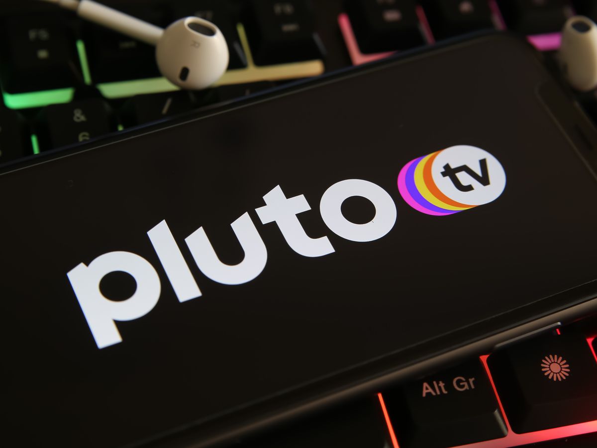 Pluto TV a fondo: qué es, qué ofrece y cómo puedes ver sus canales gratis  en tu móvil y Smart TV
