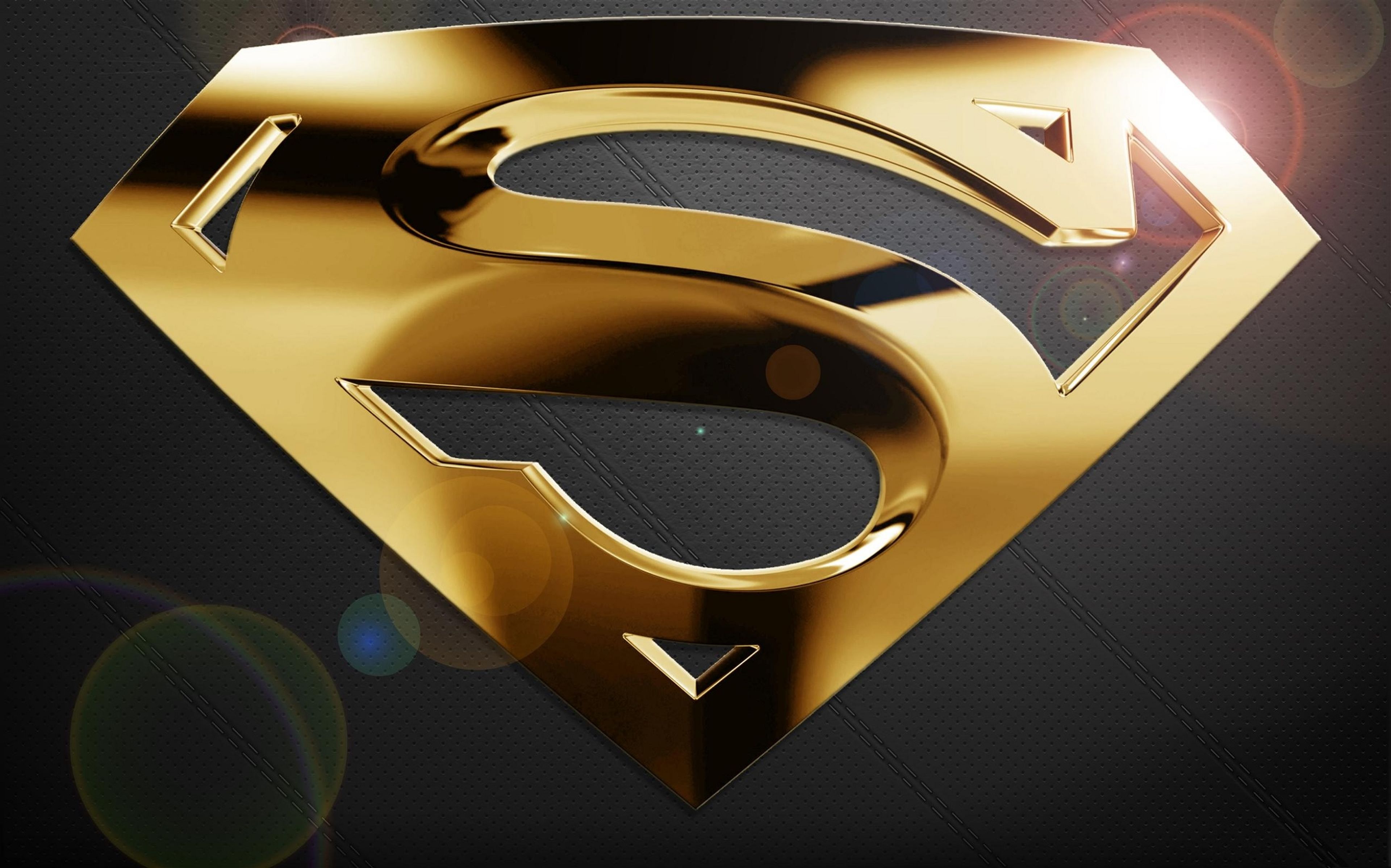 El logo dorado de Superman