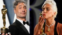 Taika Waititi y Lady Gaga con sus Óscar