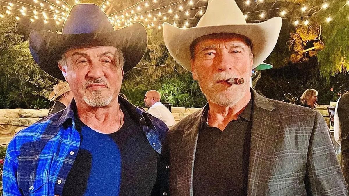 La guerra delle due rose Inizia così la rivalità tra Sylvester Stallone e Arnold Schwarzenegger