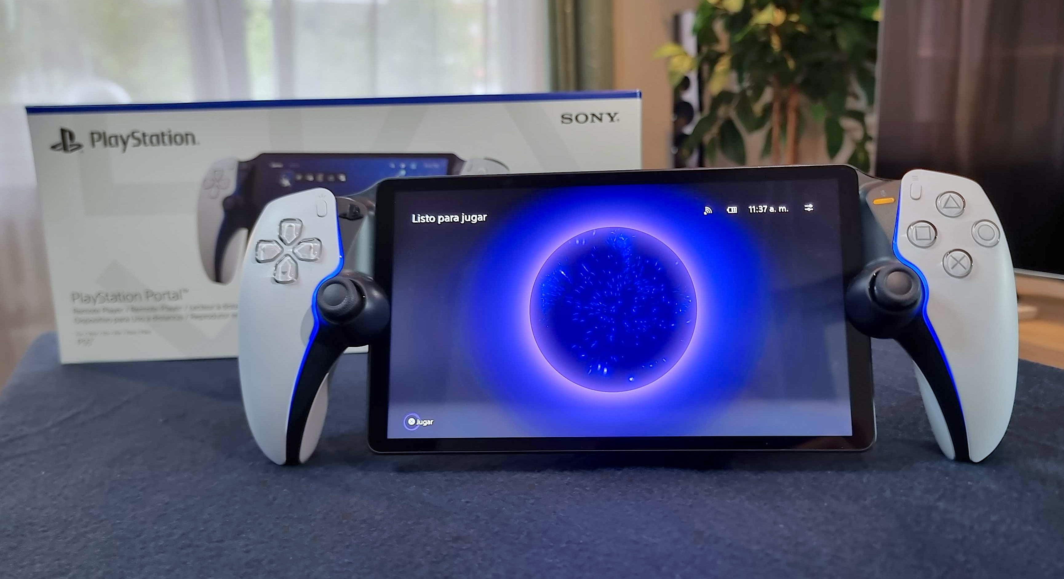 Probamos PlayStation Portal: ¿merece la pena la nueva portátil para poder  jugar a tu PS5?