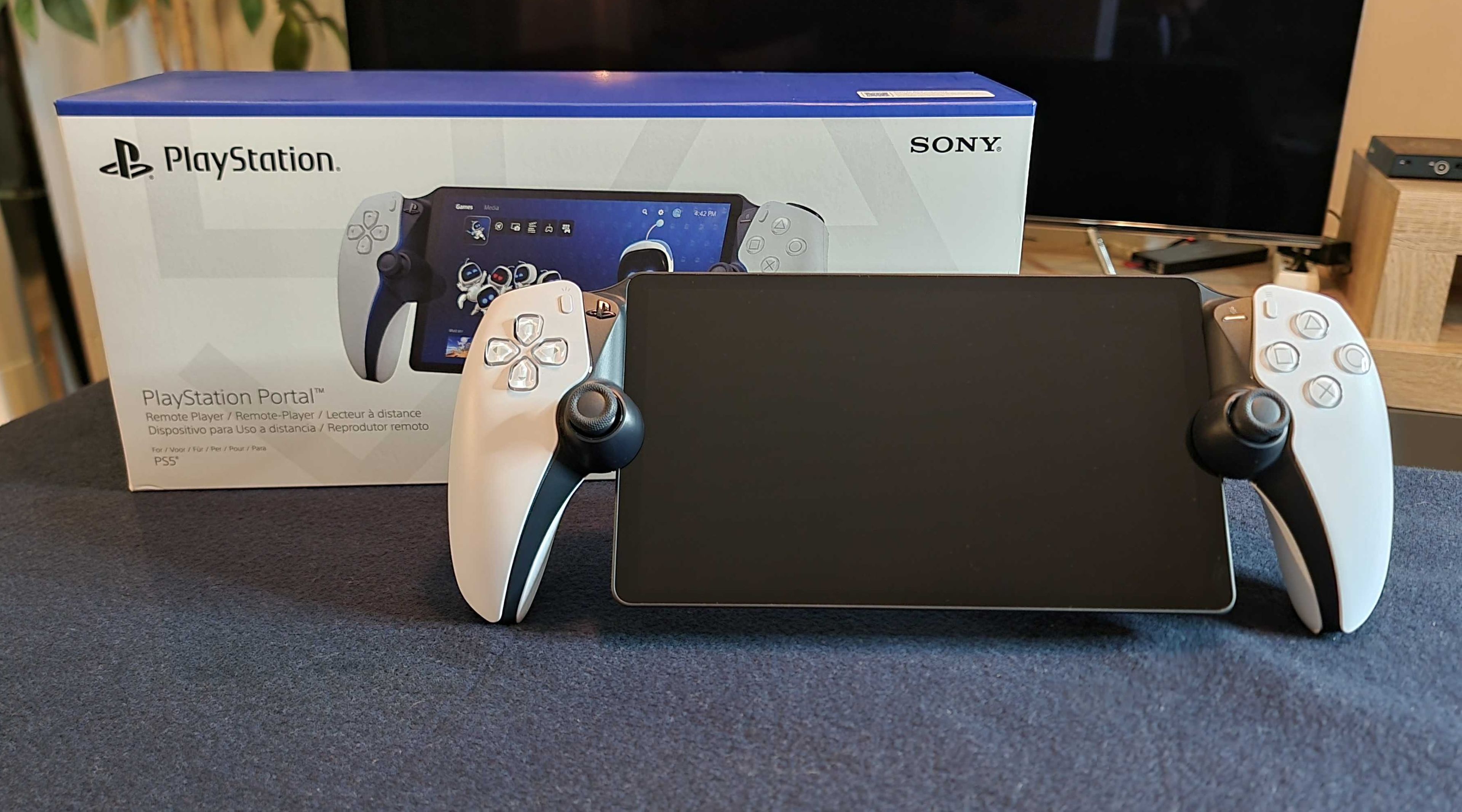 PlayStation Portal, unboxing y primer contacto con el dispositivo para jugar con tu PS5 vía streaming | Hobby Consolas