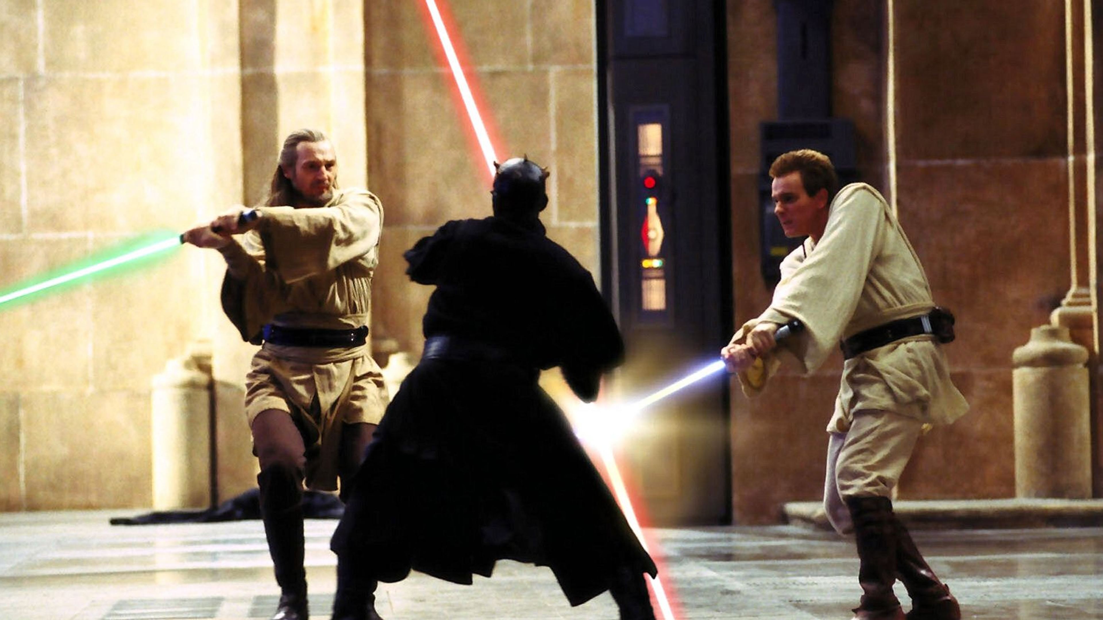 Star Wars: Episodio I - La amenaza fantasma (1999) - Qui-Gon Jinn (Liam Neeson), Darth Maul (Ray Park) y Obi-Wan Kenobi (Ewan McGregor) en Naboo