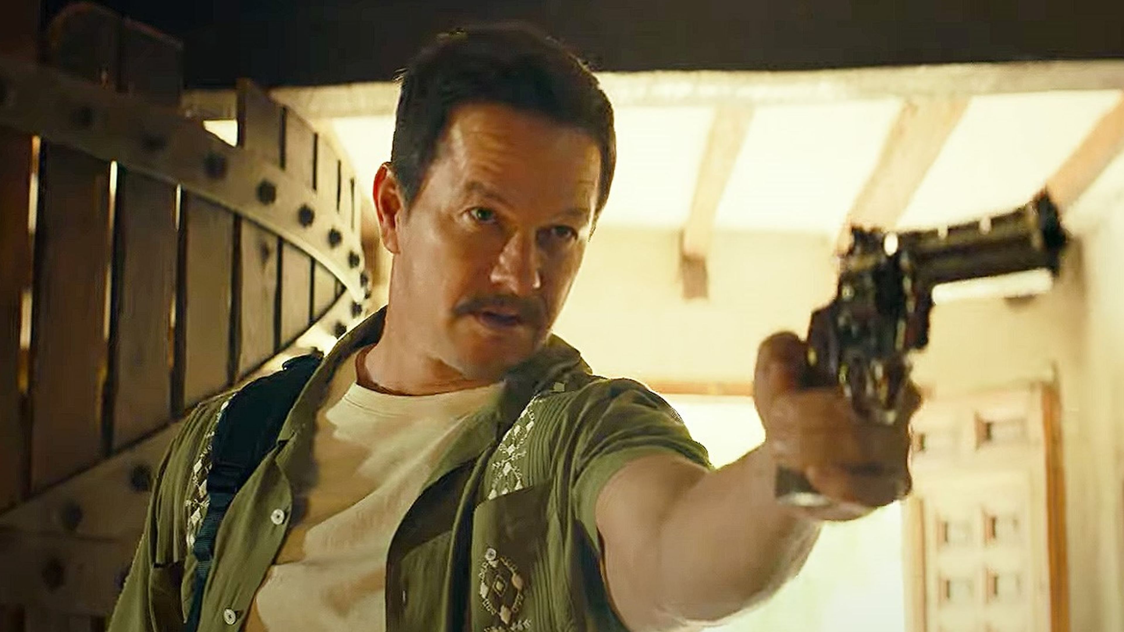Uncharted (2022) - Sully (Mark Wahlberg)