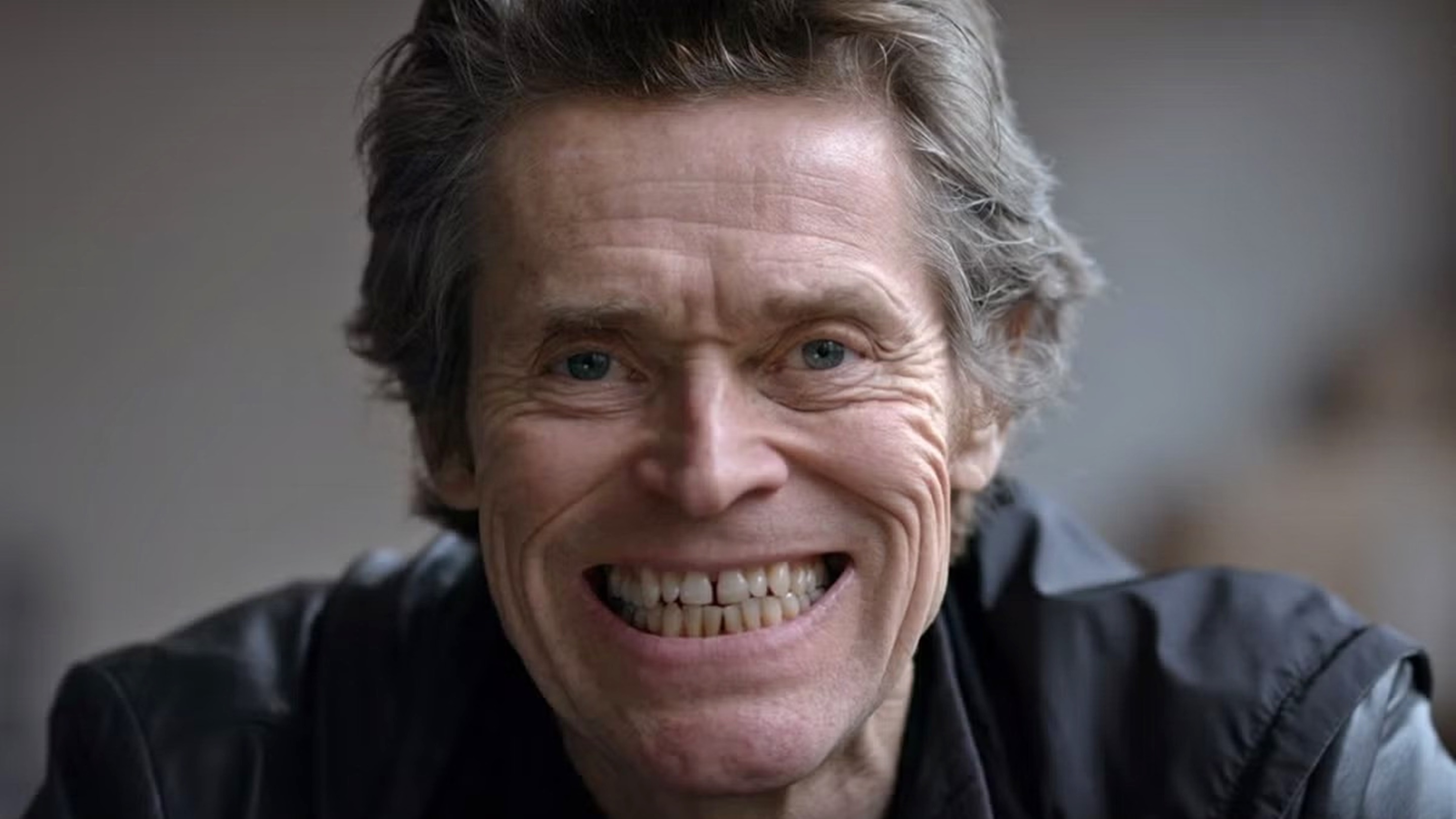 El curioso momento en que Willem Dafoe descubrió que tiene un rostro tan  característico