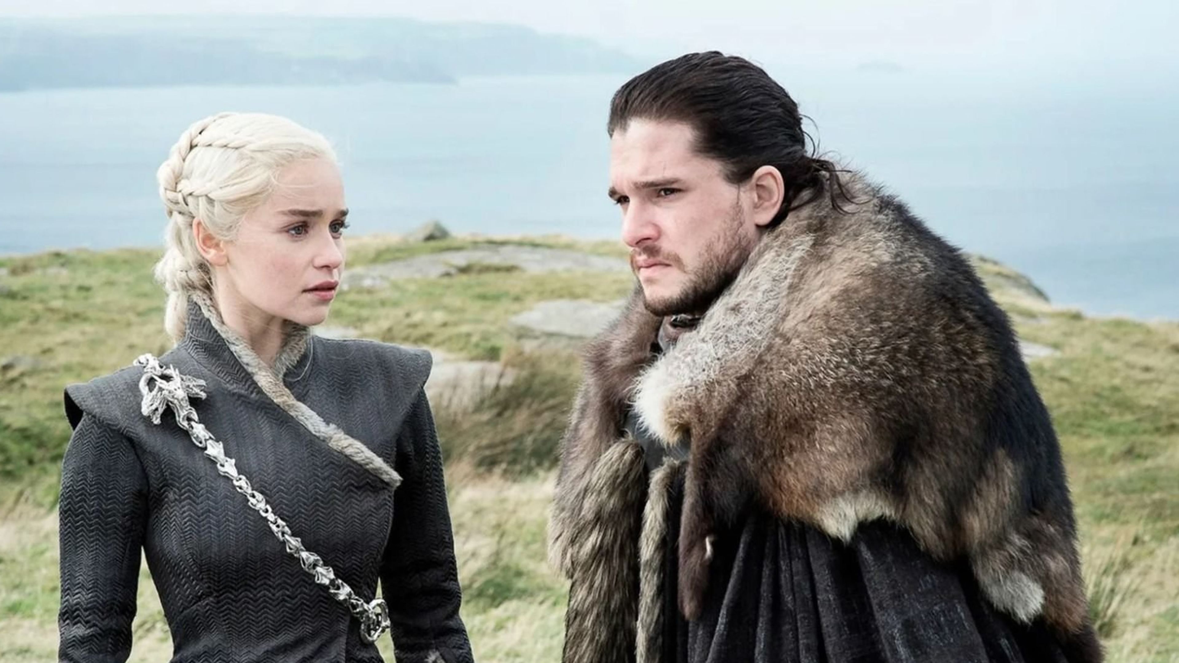 Juego de tronos - Daenerys Targaryen (Emilia Clarke) y Jon Nieve (Kit Harington)