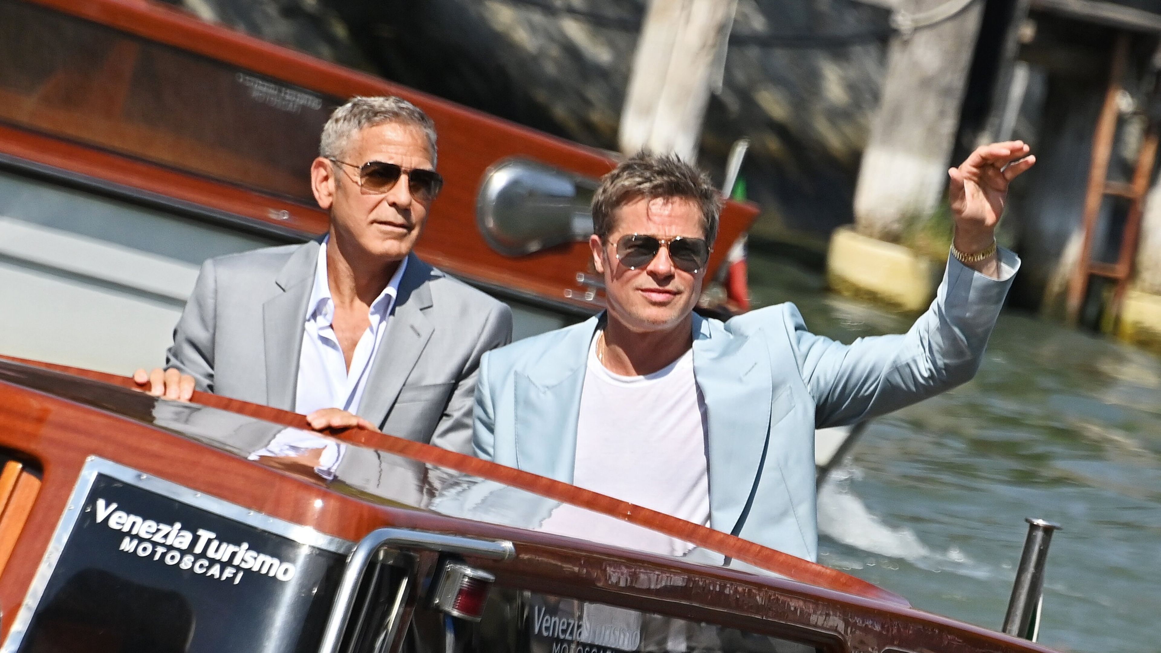 Desveladas nuevas imágenes de Wolfs, la esperada película de Apple TV+ protagonizada por George Clooney y Brad Pitt