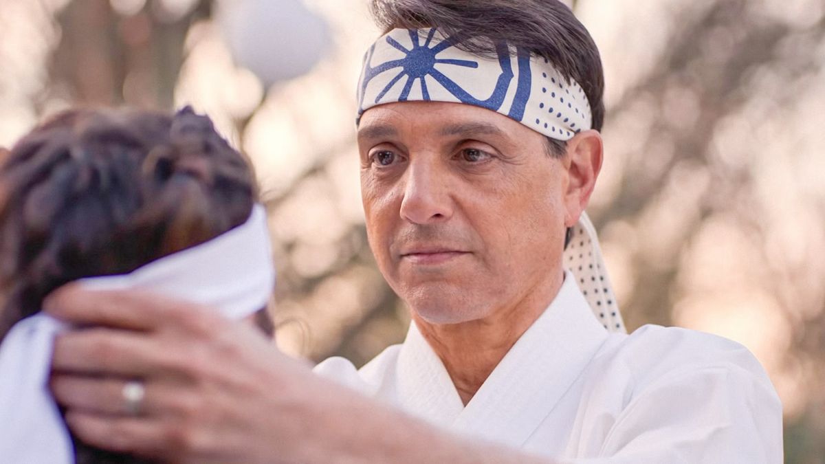 El cocreador de Cobra Kai explica el gran cambio de Daniel LaRusso al final de la serie de Netflix