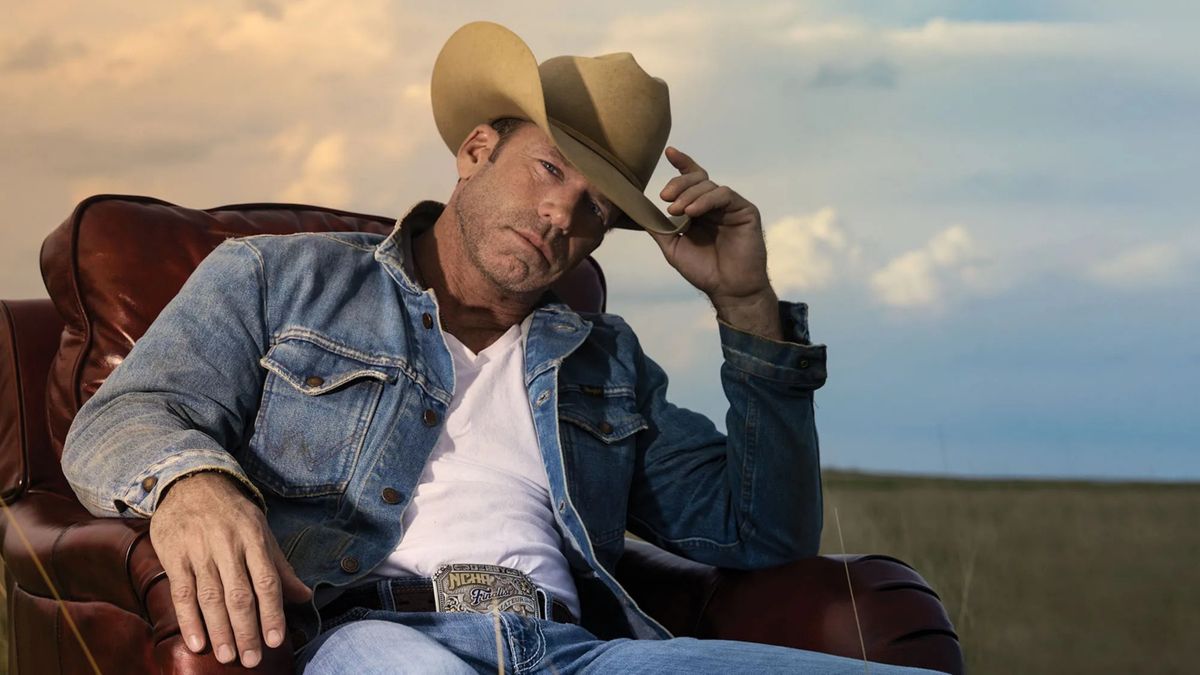 Taylor Sheridan ha estrenado cuatro series en los últimos meses y ha estado en boca de todos, para bien o para mal