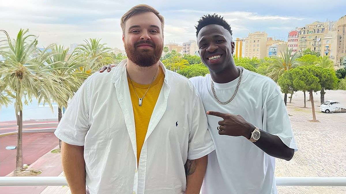 Ibai capta la atención de Vinicius Jr. en zona mixta tras el Leganés-Real Madrid, y podría venirse un vídeo junto a la estrella brasileña