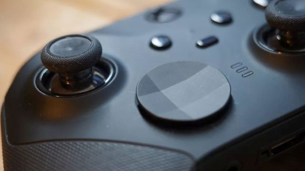 Descubren referencias a nuevos mandos Xbox con retroalimentación háptica, batería integrada y otras novedades en los archivos de xCloud