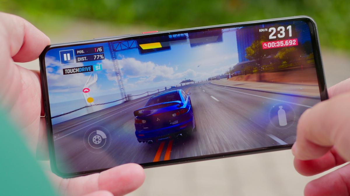5 móviles de menos de 300€ que son perfectos para jugar