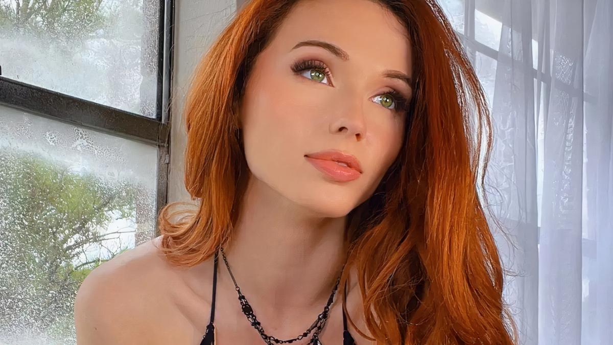 Esto es lo que gana Amouranth cada mes por sus vídeos en Onlyfans y
