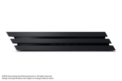 PS4 Pro detalle PS4 Pro detalle