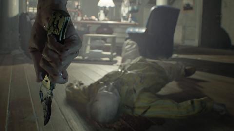 RE7 4 RE7 4
