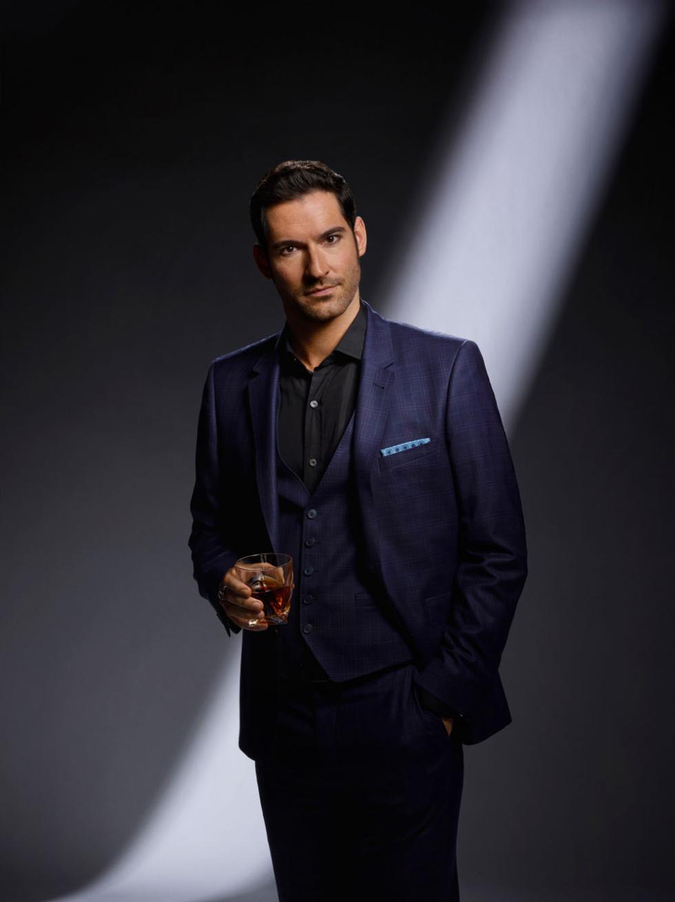 Lucifer temporada 2 Sinopsis, fotos de los personajes y primer póster