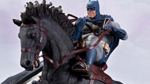 Nueva estatua de The Dark Knight Returns: A Call to Arms