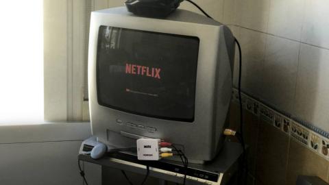 Netflix en una tele de tubo