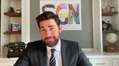 John Krasinski en Some Good News John Krasinski en Some Good News