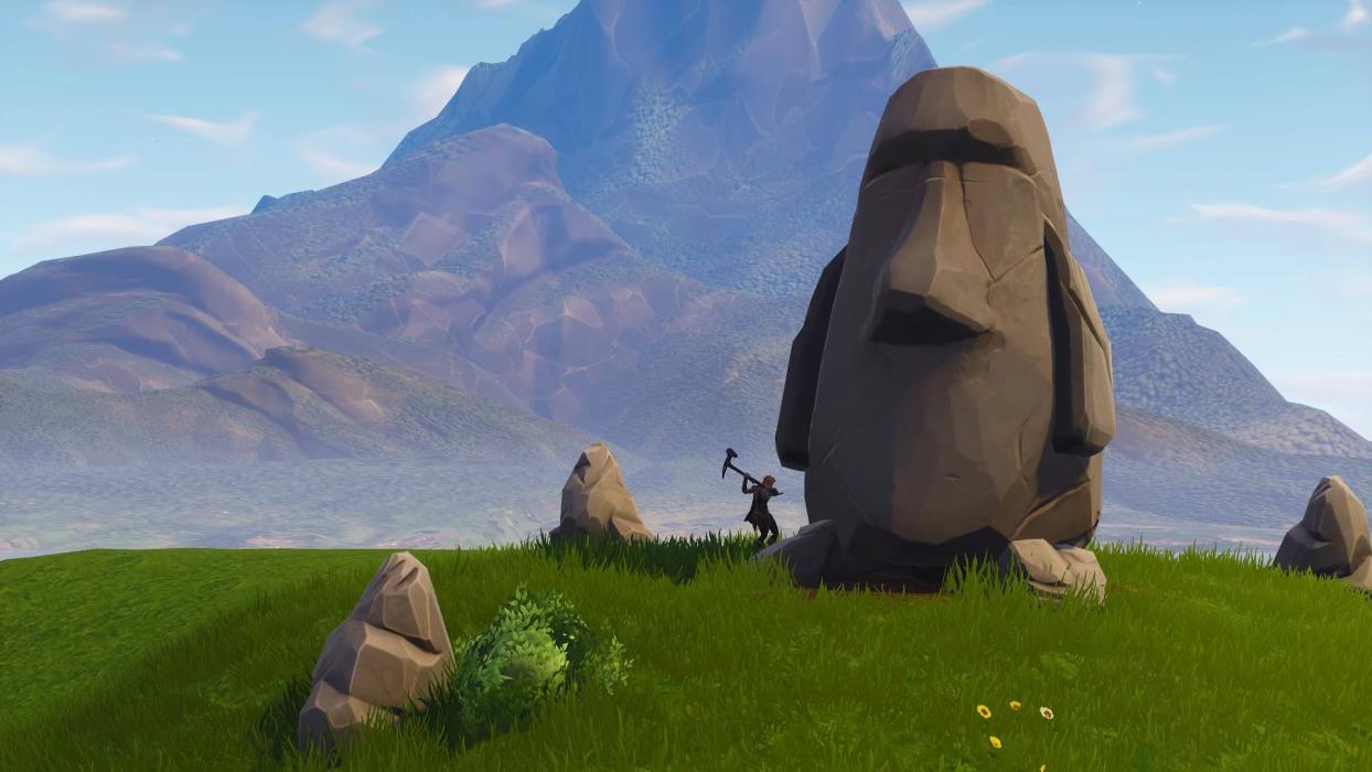 Visita diferentes cabezas de piedra en Fortnite, completa el desafío